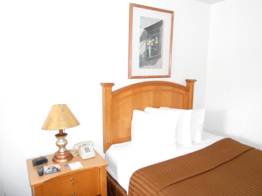 Rodeway Inn Phoenix North I-17 Экстерьер фото