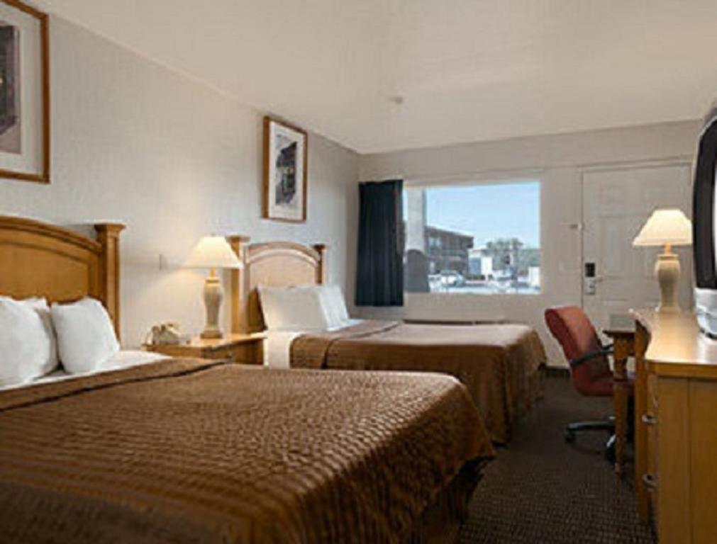 Rodeway Inn Phoenix North I-17 Экстерьер фото