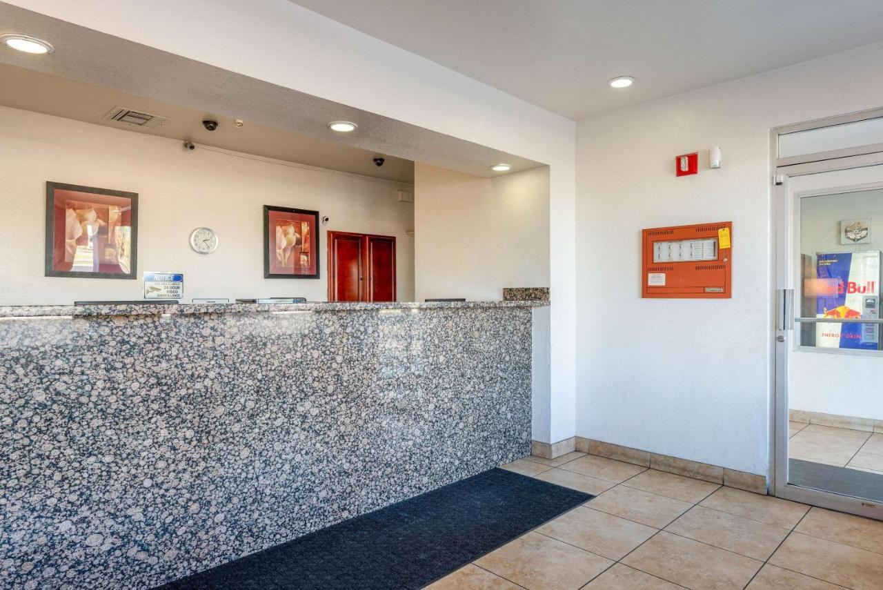 Rodeway Inn Phoenix North I-17 Экстерьер фото