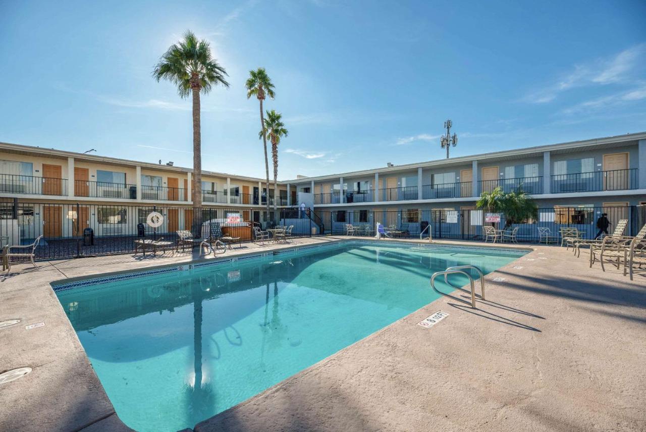 Rodeway Inn Phoenix North I-17 Экстерьер фото