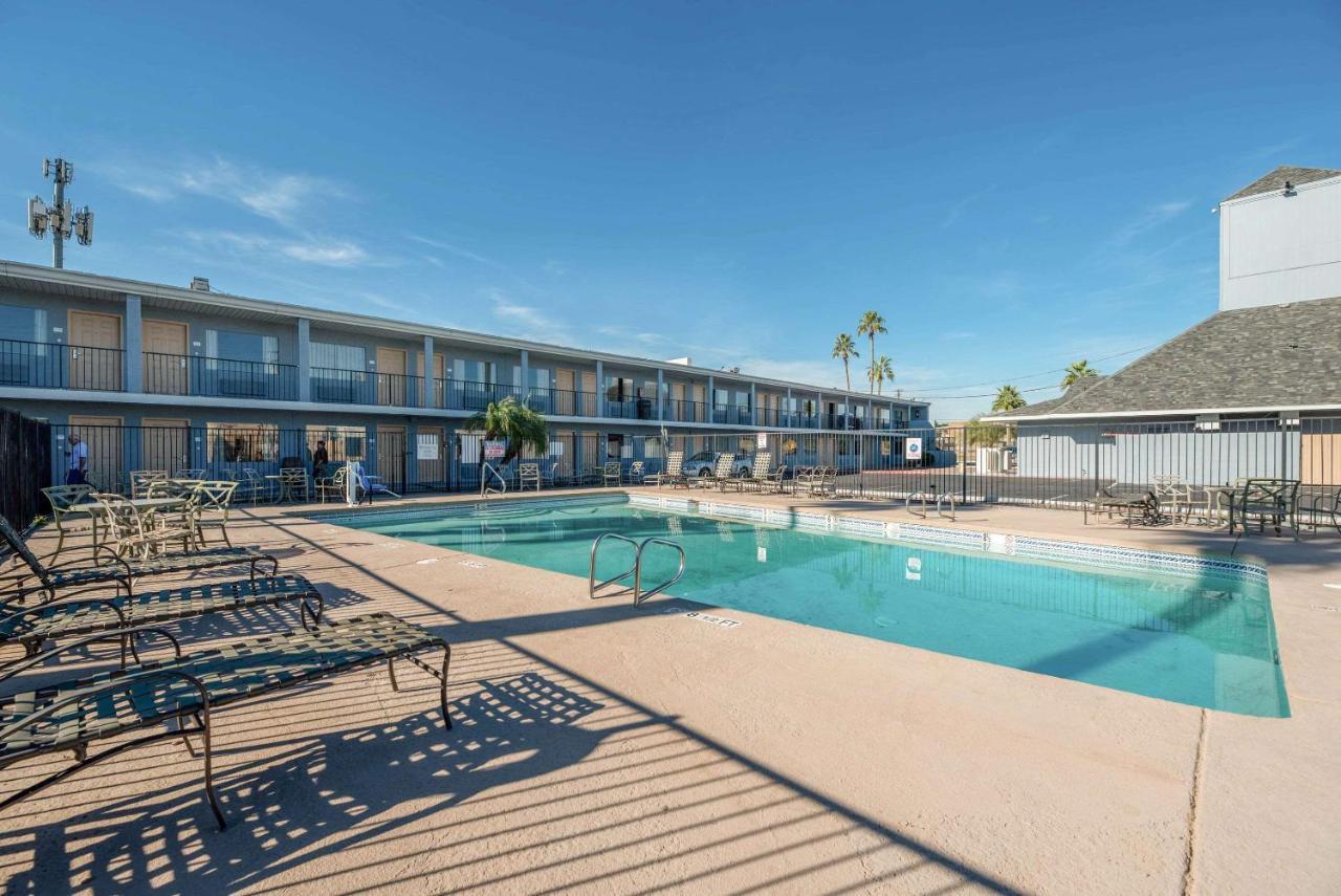 Rodeway Inn Phoenix North I-17 Экстерьер фото